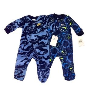 NWT Baby Boy’s 6m Footed Onesie Sleep and Play Bundle